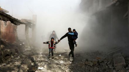 Unter Beschuss. Seit Wochen wird Ost-Ghouta, eine Vorortregion bei Damaskus, bombardiert.