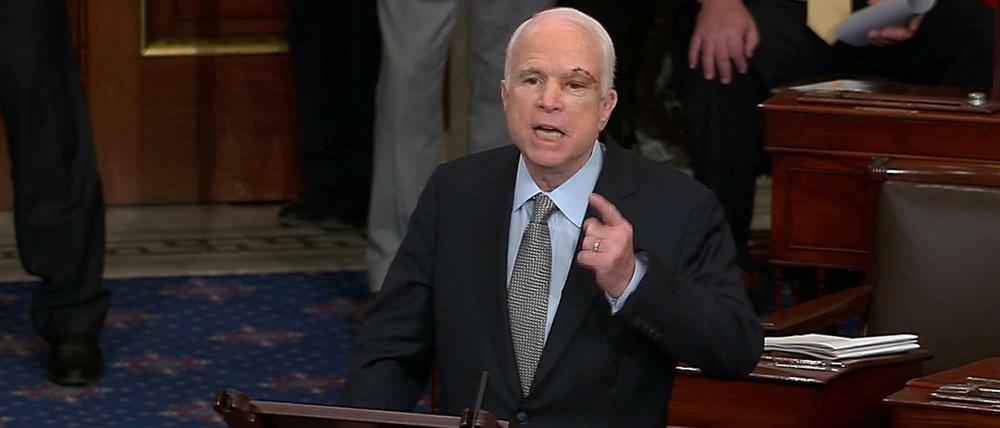 Großer Auftritt: John McCain bei seinem Appell für mehr Miteinander