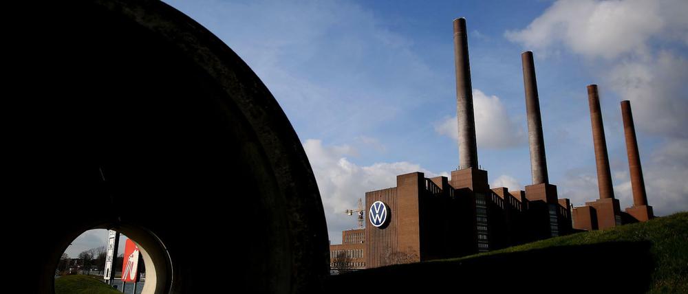 Der Rauch hat sich ein Stück weit verzogen. Das Kraftwerk auf dem Gelände des VW-Konzerns Ende Februar.