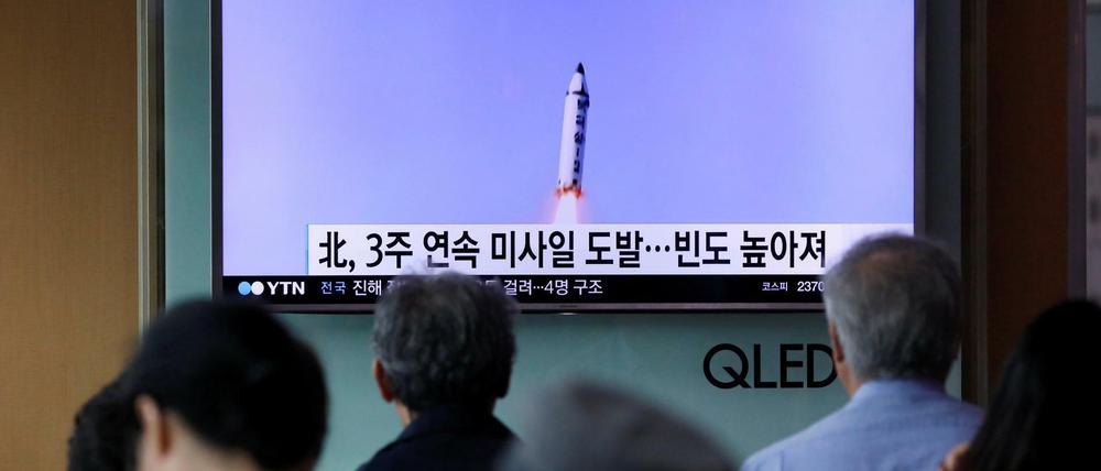 Neue Provokation aus Nordkorea: TV-Sender in Südkorea berichten über den Raketentest des Nachbarn. 