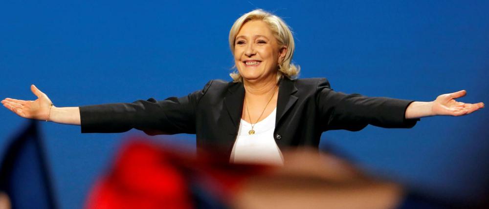 Auftritt vor Anhängern: Marine Le Pen am 1. Mai in Villepinte.