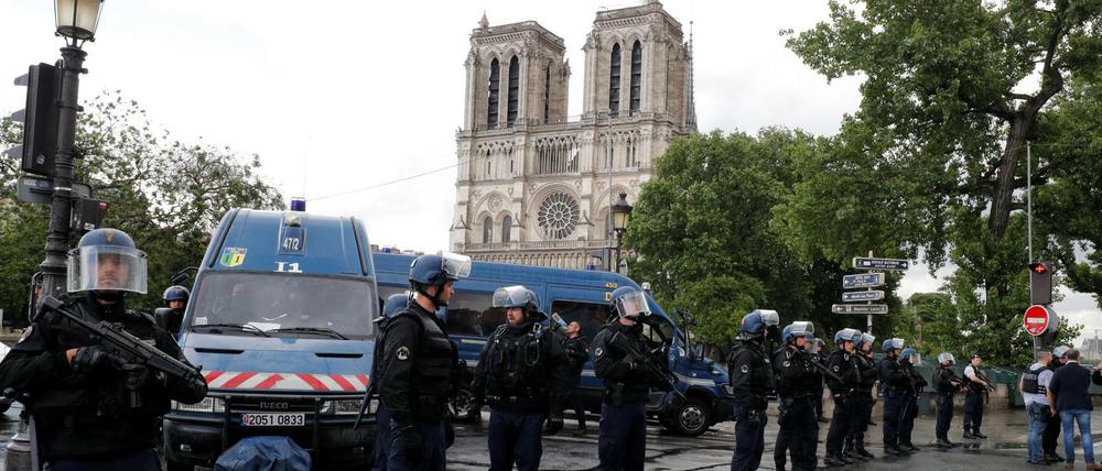 Angriff auf einen Polizisten in Paris: Der Tatort nahe Notre-Dame