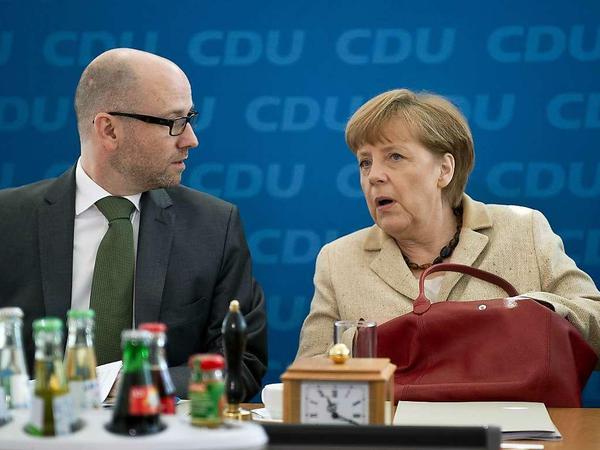 CDU-Generalsekretär Tauber, Parteichefin Merkel