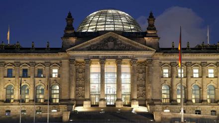 Das Bundestagsgebäude, ein Haus mit vielen Türen - jedenfalls für Lobbyisten.