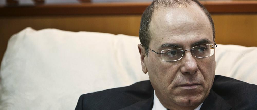 Der israelische Vize-Regierungschef und Innenminister Silvan Schalom tritt zurück.