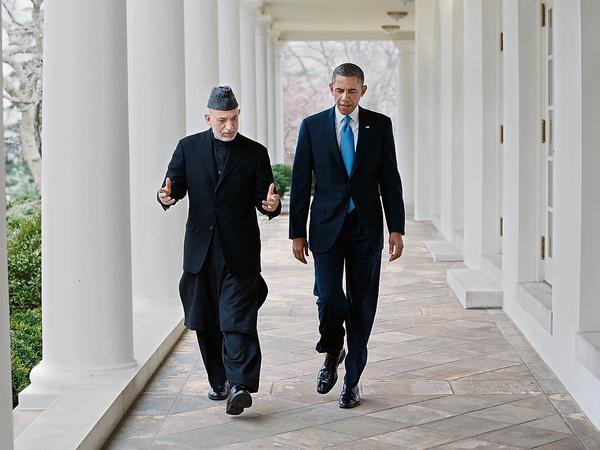 Barack Obama Anfang 2013 mit dem afghanischen Präsidenten Hamid Karzai im Weißen Haus.