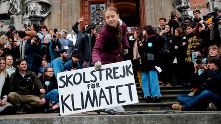 Greta Thunberg bei der Kundgebung am Freitag in Lausanne. 