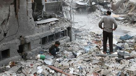 In Trümmern: Die von Rebellen gehaltene syrische Stadt Douma östlich von Damaskus  