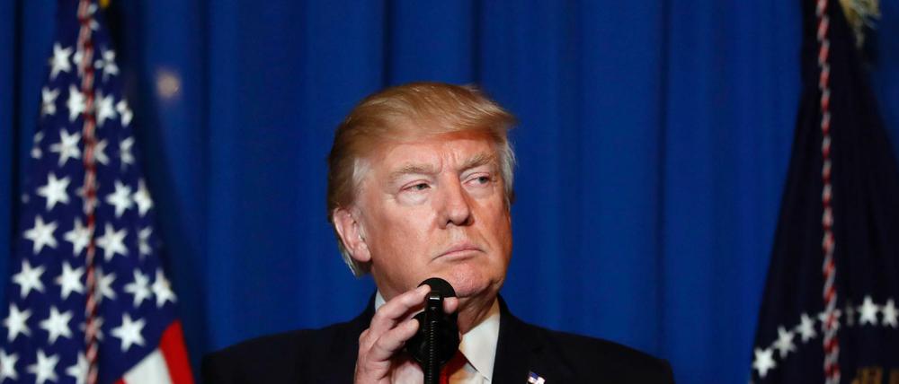 US-Präsident Donald Trump gibt in Palm Beach nach dem Militärschlag in Syrien eine Pressekonferenz.