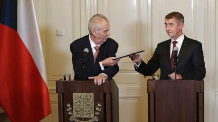 Politische Freunde. Präsident Milos Zeman (links) und der Milliardär und Regierungschef Andrej Babis verstehen sich glänzend. 