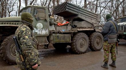 Einsatz im Dreck. Ukrainische Soldaten ziehen sich zurück.