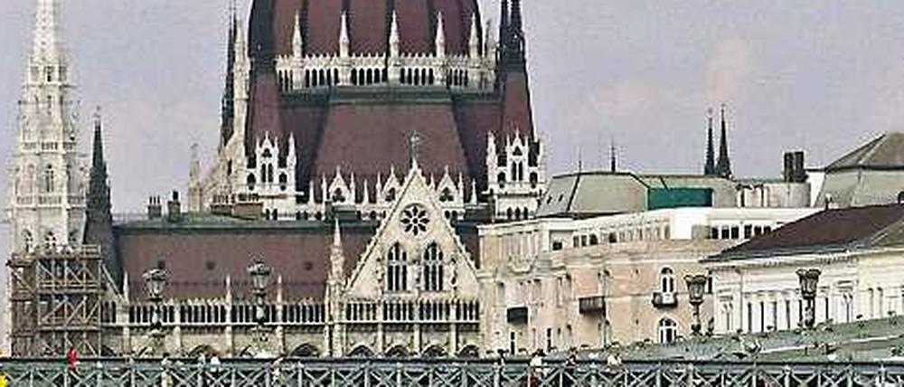 Ungarns Parlament hat ein hartes Gesetz gegen Obdachlose beschlossen.