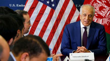 Gespräche mit den Taliban? Der US-Sondergesandte für Afghanistan, Zalmay Khalilzad, am Sonntag in Kabul.