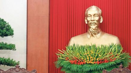 Eine Büste des Revolutionsführers Ho Chi Minh im Hauptquartier der Kommunistischen Partei in Hanoi.