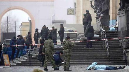Bei einem Anschlag am Bahnhof in Wolgograd wurden viele Menschen getötet.