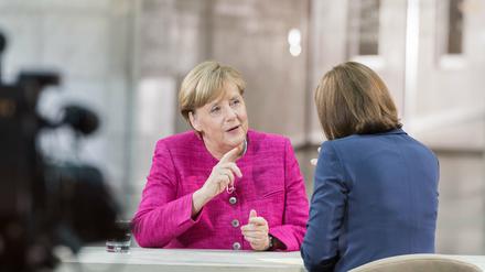 Bundeskanzlerin Angela Merkel (CDU) während des ZDF-Sommerinterviews.