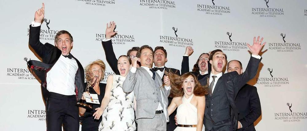 Damit hatten sie nicht gerechnet: das Team von "Unsere Mütter, unsere Väter" freut sich über den International Emmy.