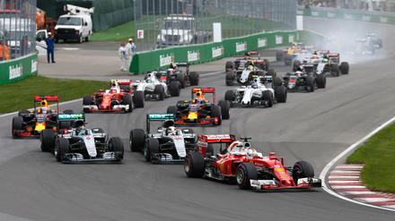 Sebastian Vettel (im Ferrari) mit einem Traumstart in den GP von Kanada.