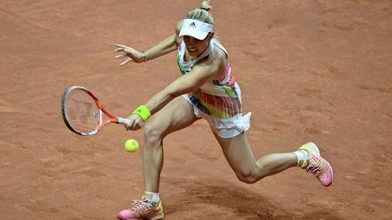 WTA-Turnier, Halbfinale. Angelique Kerber spielt eine Rückhand gegen Kvitova aus Tschechien.