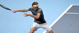 Voller Fokus: Alexander Zverev braucht noch einen Sieg für das Halbfinale bei den ATP Finals.