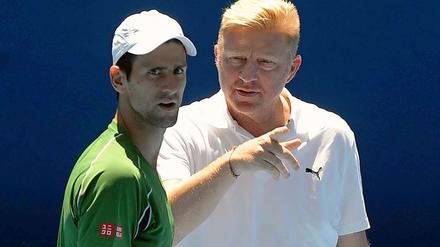 Für ein Duell mit seinem Spieler auf dem Trainingsplatz reicht es nicht mehr. „Ich kann eine Hälfte des Platzes sehr gut abdecken gegen Novak, den ganzen Platz nicht mehr“, sagt Becker.