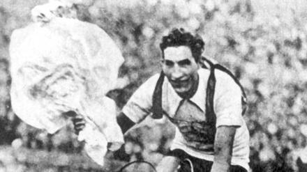 Gino Bartali gewann den Giro d'Italia gleich dreimal - hier sein Sieg 1936.