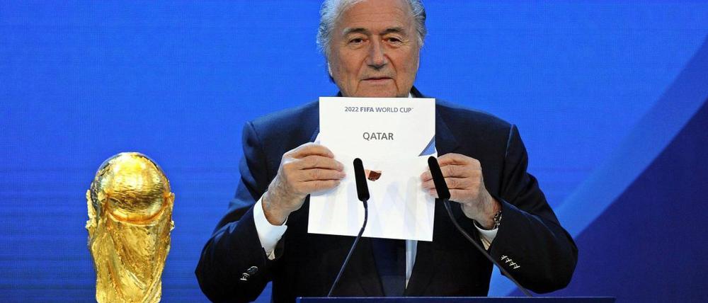 Umstritten: Die Kritik an der WM-Vergabe nach Katar reißt nicht ab.