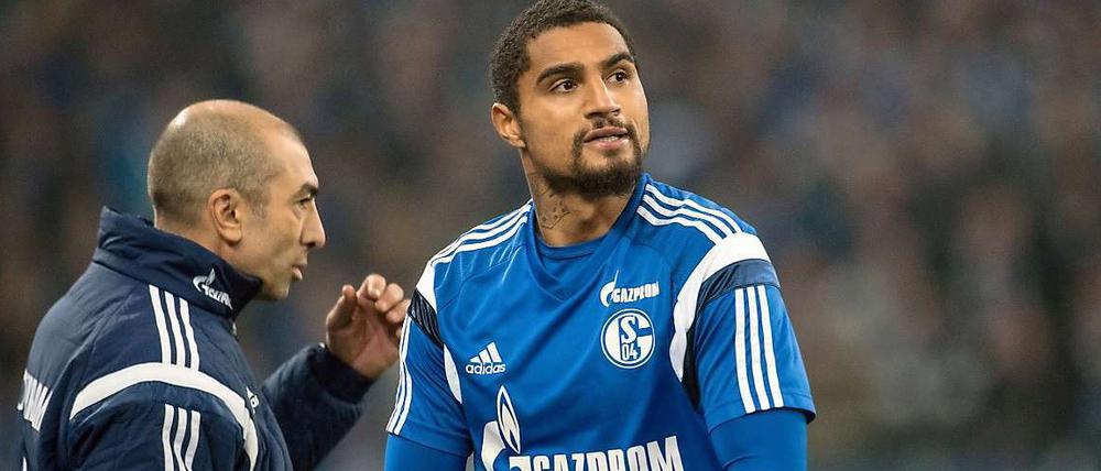 Du bist raus. - Du aber auch! Nach Kevin-Prince Boateng (rechts) muss auch Roberto Di Matteo den FC Schalke verlassen.