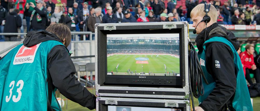 Bilder, die bezahlt werden müssen. TV-Übertragung in der Bundesliga.