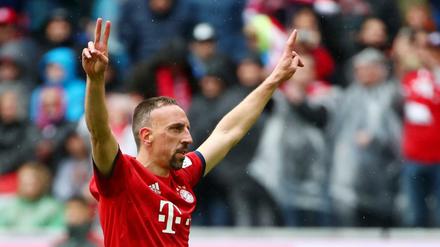 In seinem vorletzten Heimspiel erzielte Franck Ribery das 3:1 und ließ sich vom Münchner Publikum noch einmal feiern. 