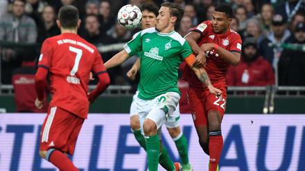 Ziehen bis zum Sieg. Serge Gnabry (r.) und der FC Bayern holen drei Punkte beim SV Werder Bremen.