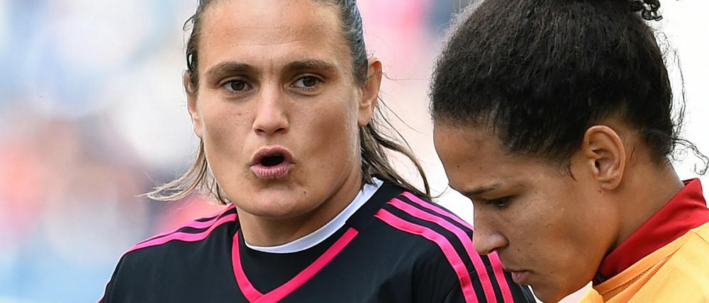 Nadine Angerer (li.) und Celia Sasic (re.) werden nicht mehr für die deutsche Nationalmannschaft auflaufen.