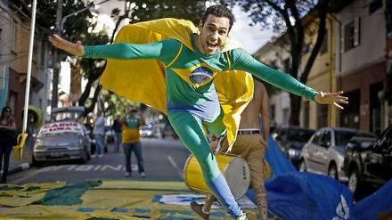 Nach dem Champions-League-Finale ist vor der Copa America: Fußball-Brasilien eilt derzeit von einem Großereignis zum nächsten - und will die letzte WM vergessen machen.