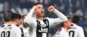 Ronaldo, Ronaldo, Ronaldo. Der Dreierpack des Portugiesen sicherte Juventus Turin den Einzug ins Viertelfinale der Champions League.