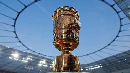 Das Objekt der Begierde. Vier Mannschaften haben noch die Chance auf den DFB-Pokal.