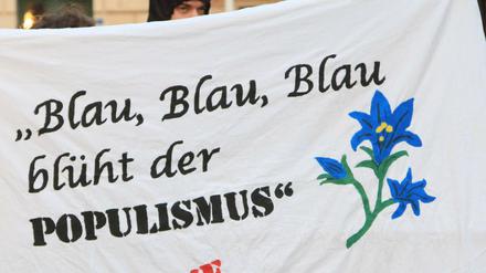 Demonstration gegen Rechtspopulisten in der Hansestadt Stralsund (Landkreis Vorpommern Rügen).