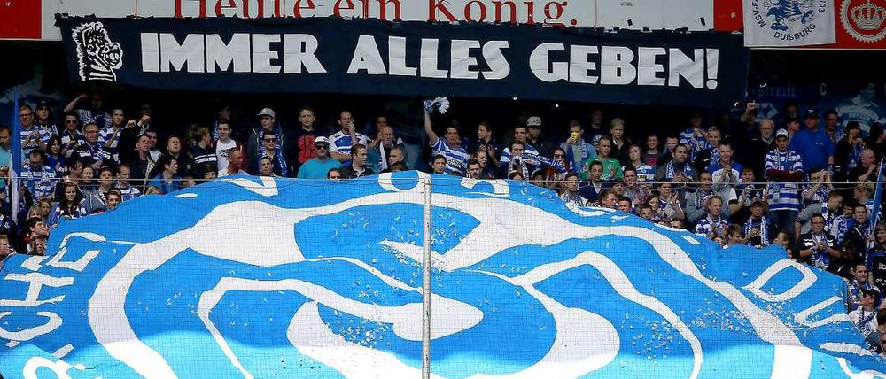 Das Schiedsgericht hat entschieden: Der MSV Duisburg erhält keine Lizenz für die Zweite Liga. Nun kann sich ein anderer Verein freuen.