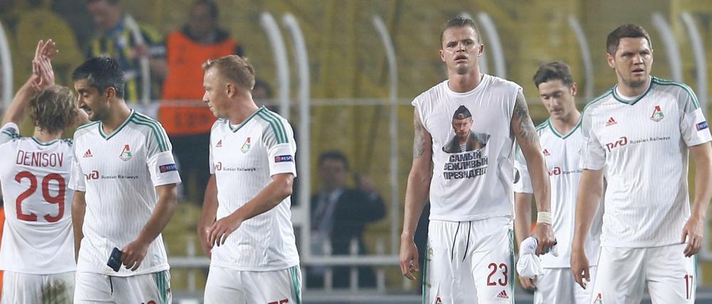Tarassow mit dem Putin-T-Shirt.