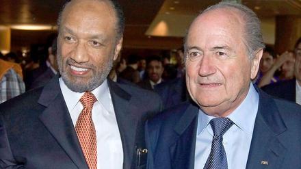 Kasper und Sepp im Katar-Theater: Mohammed bin Hammam (l.) und Joseph Blatter.