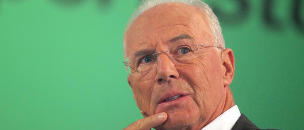Franz Beckenbauer steht unter Druck.
