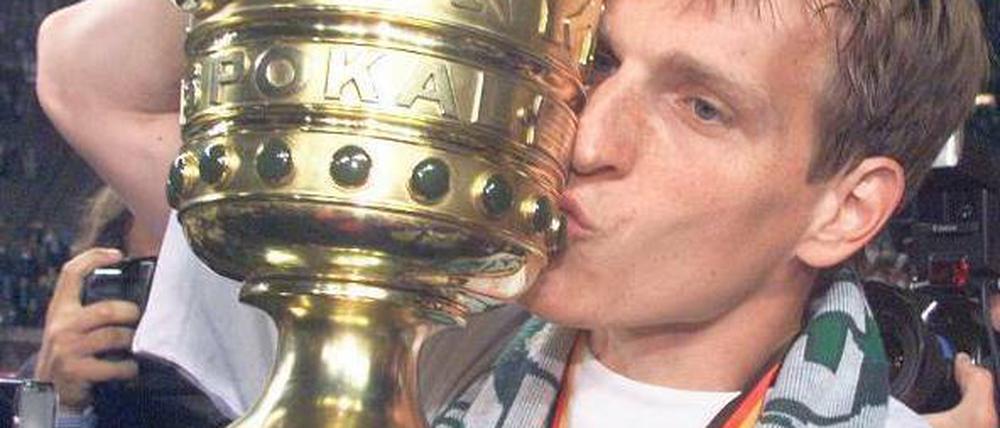 Andreas Herzog, 41, gewann 1994 und 1999 mit Bremen den DFB-Pokal; mit den Bayern wurde er 1996 Uefa-Cup-Sieger. 