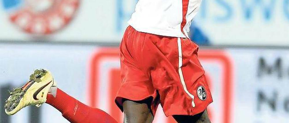 Hört, hört. Papiss Demba Cissé schoss Freiburg mit zehn Toren auf Platz vier. 