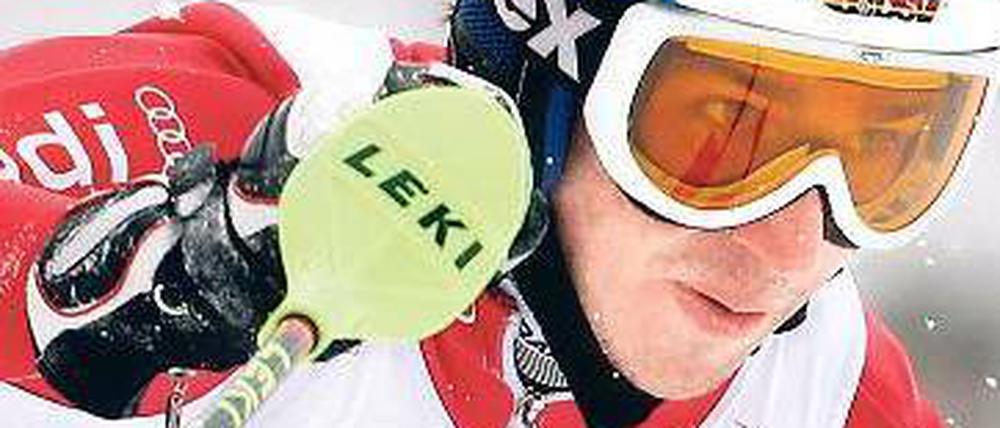 Felix Neureuther, 26, fährt für den Skiklub Patenkirchen und wohnt in Garmisch. Das Foto zeigt ihn bei seinem Slalom-Sieg am heimischen Gudiberg im vergangenen Oktober. Heute beginnt in Garmisch-Partenkirchen die alpine Ski-WM mit einer Eröffnungsfeier. Bei der WM-Generalprobe am gestrigen Sonntag in Hinterstoder (Österreich) kam Neureuther im Riesenslalom allerdings nur auf den 29. Platz.