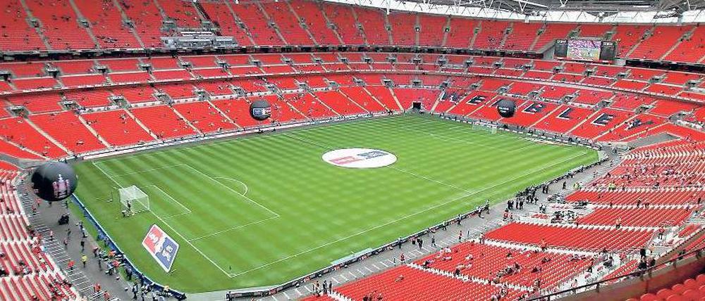 Ruhe in Wembley. Zumindest im Stadion wird es heute keine Zweikämpfe geben. Foto: dpa