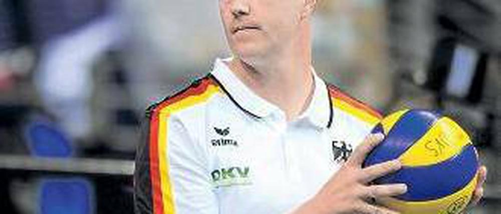 Mit ihm kam der Erfolg. Volleyball-Bundestrainer Vital Heynen. Foto: dapd