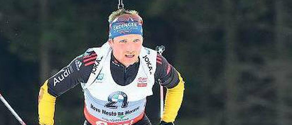 Schneller Waldspaziergang. Erik Lesser kam im Massenstart als Fünfter ins Ziel und war damit der Beste der deutschen Biathlon-Mannschaft.