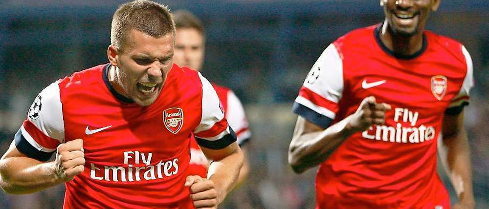 Bescheiden auf dem Flügel. Lukas Podolski fühlt sich wohl in London, obwohl ihn Arsenals Trainer Arsène Wenger nur auf der linken Außenbahn und nicht als zentralen Angreifer einsetzt.
