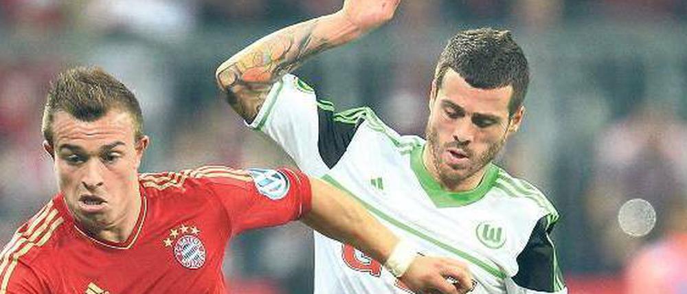 Nicht zu halten. Shaqiri lässt mal wieder Wolfsburgs Vierinha stehen.