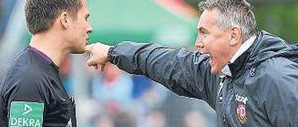 Wiener Temperament. Dynamo Dresdens Trainer Peter Pacult (rechts) ist kein Mann der leisen Töne.