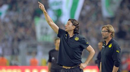 Viele Anweisungen, wenige Worte. Buvac gilt als der Stratege bei Borussia Dortmund, sein Vorgesetzter Klopp (r.) als der Motivator.
